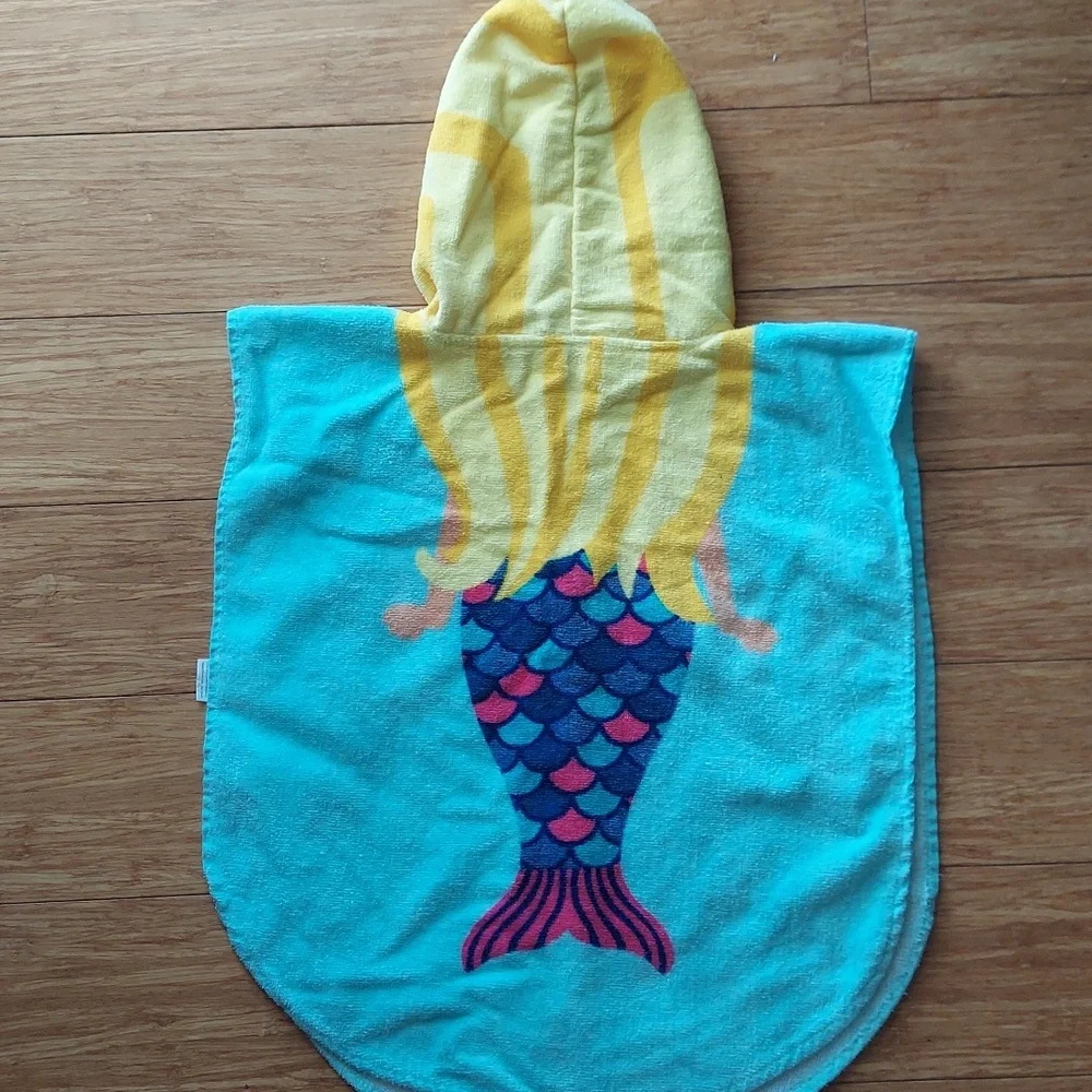 🎁 10/$25- Mermaid swim cover, hooded Towel, Bath Time